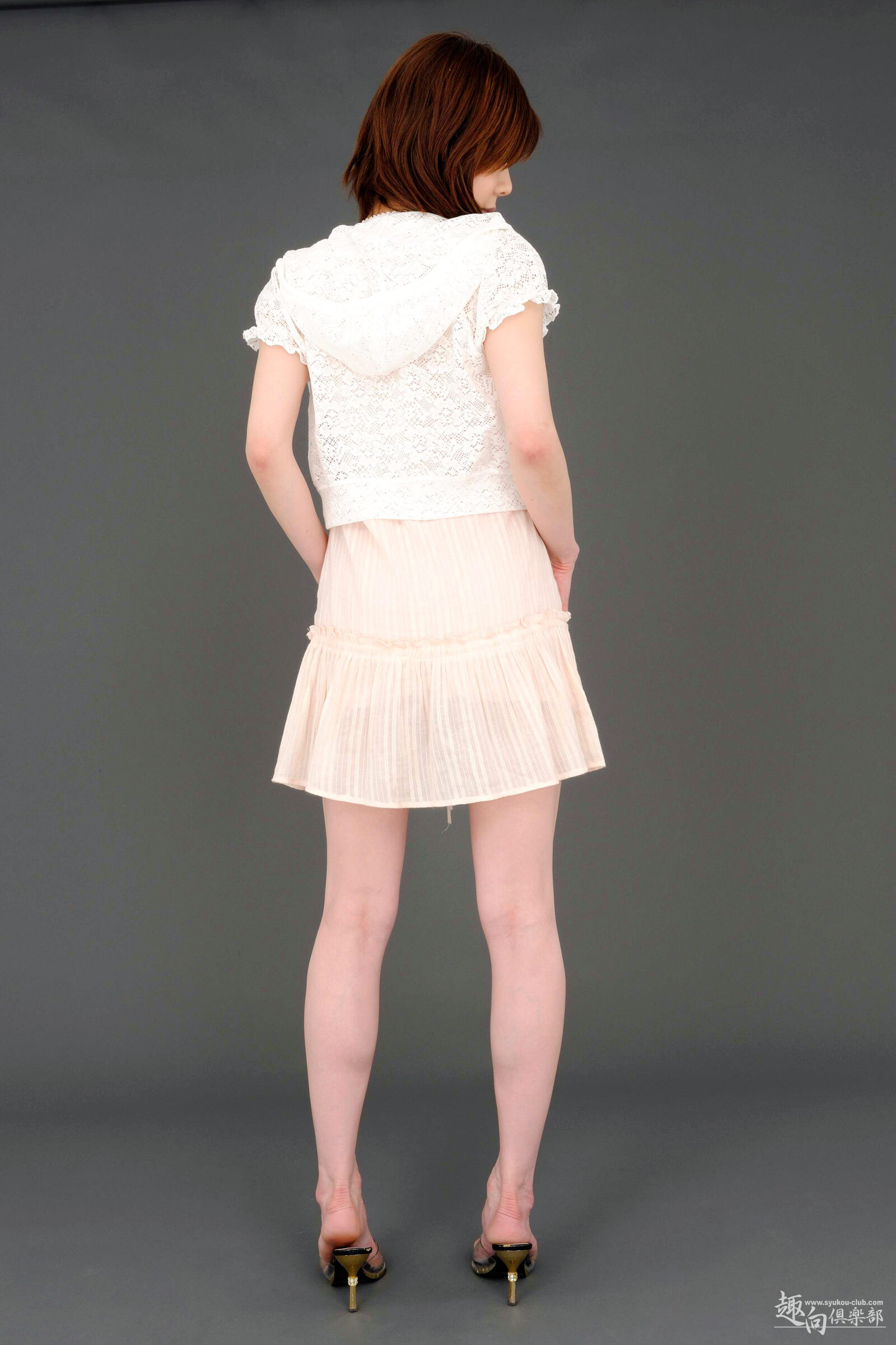 [Syukou-Club] 2013.11.07 Digi-Girl No.152 初脫ぎ素人4 純花しおん 1